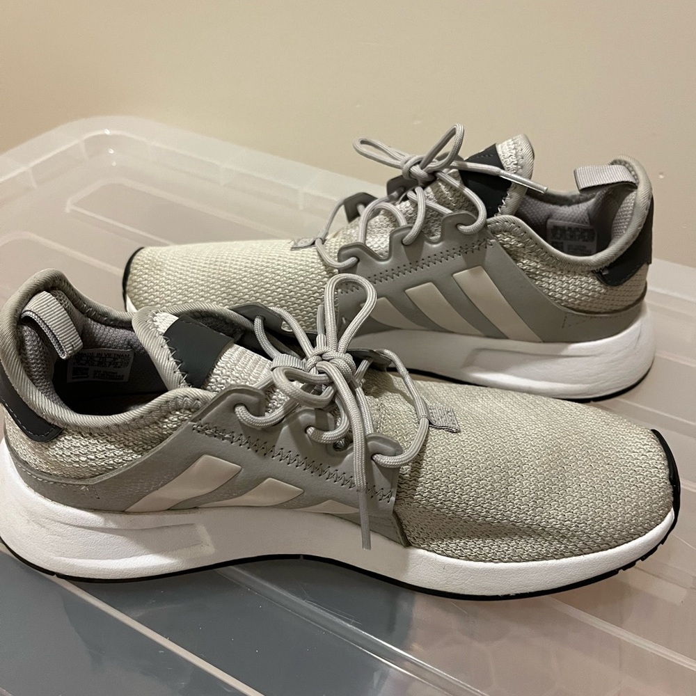 Adidas Running shoe - Picture 6 of 6